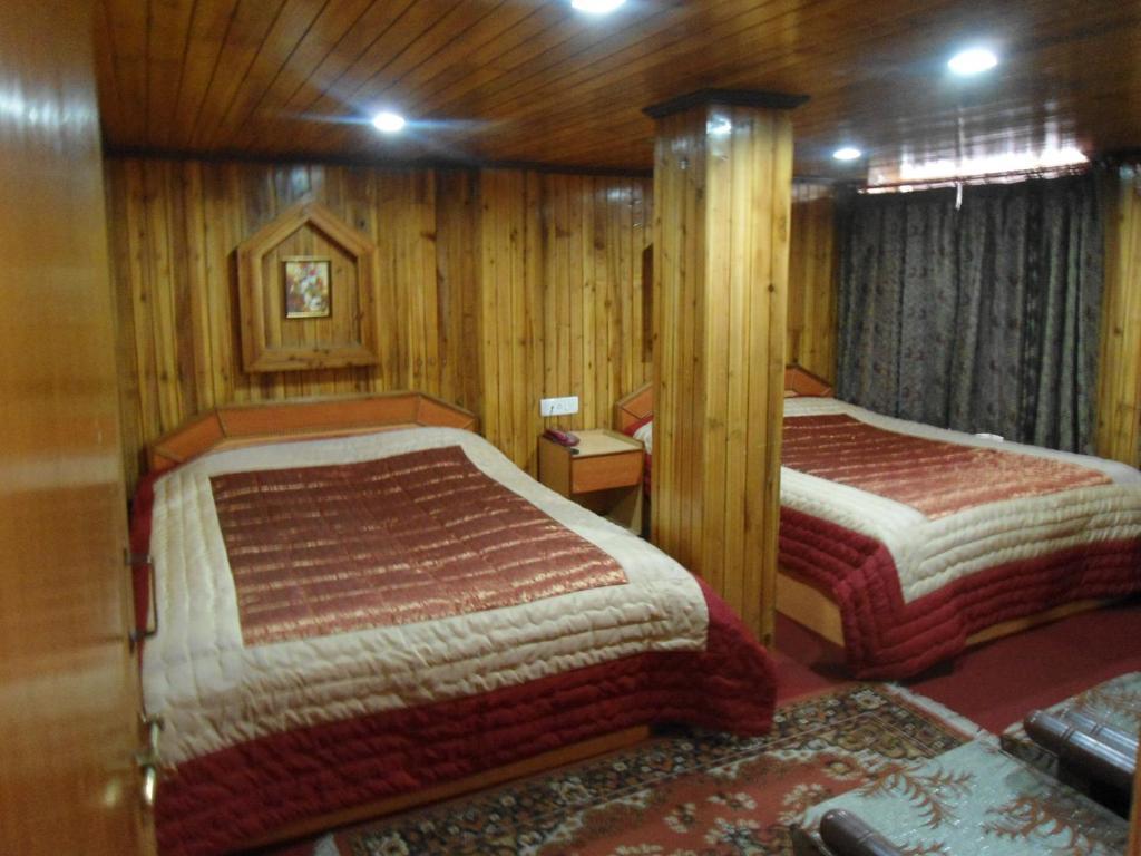 Hotel Broadway Darjeeling (West Bengal) Room photo